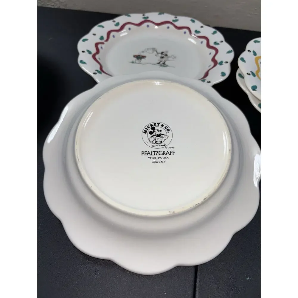4 Pflatzgraff Mickey & Co Salad Dessert Plates Minnie Donald (2) Mickey 8.5”